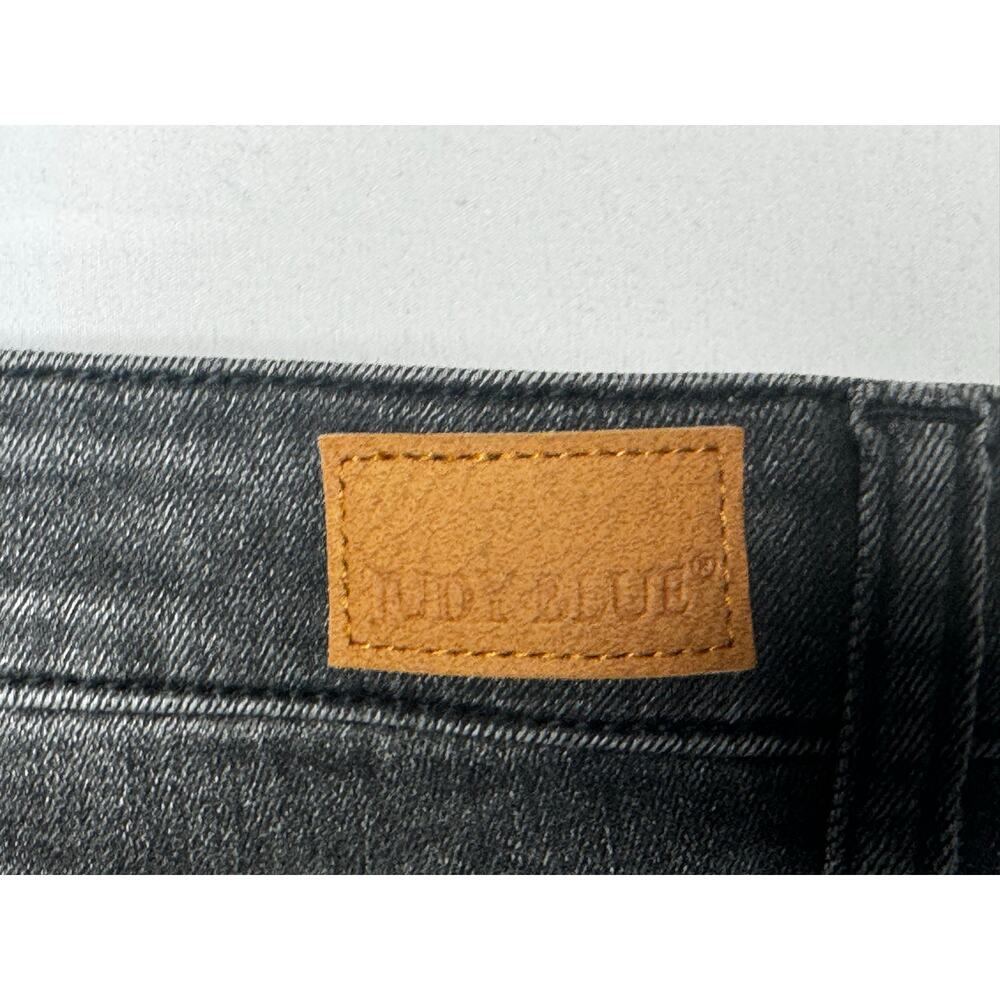 Judy Blue Women's Raw Hem Super Flare Gray Stretch Denim Jeans - 7/28 (28x33.5) - Picture 3 of 6